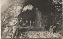 WAEGGITHAL SZ 1920 neue Strasse - Tunnelbau