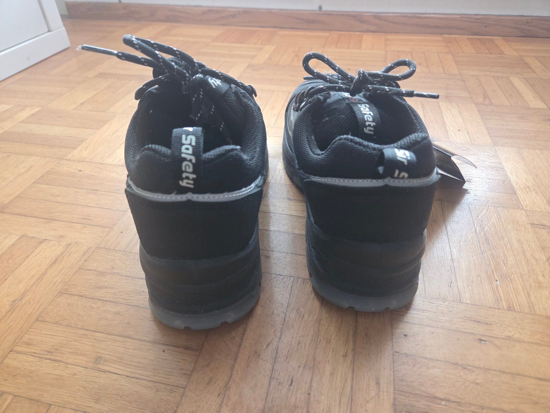 Scarpe da uomo: Sicherheitsschuhe Gr. 40 – Nuovo (secondo la descrizione) da Basel venduto da grandfamily 3