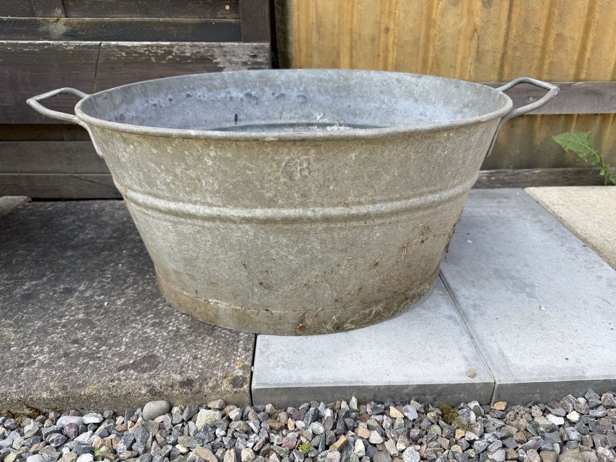 Altre Decorazioni per giardino: Gebrauchte Zinkwanne  – Usato da Regensdorf venduto da Basc