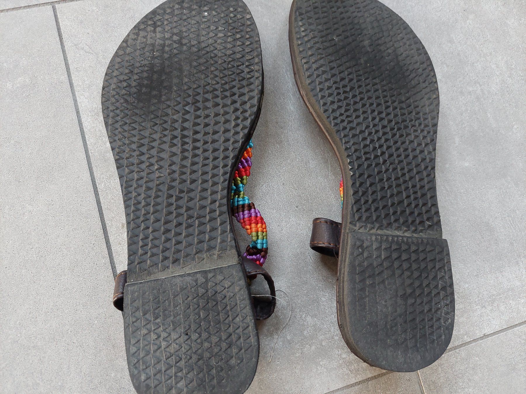 Scarpe da donna: Schöne Sandalen / Flip Flops Grösse M – Nuovo (secondo la descrizione) da Wiesendangen venduto da troawus 3