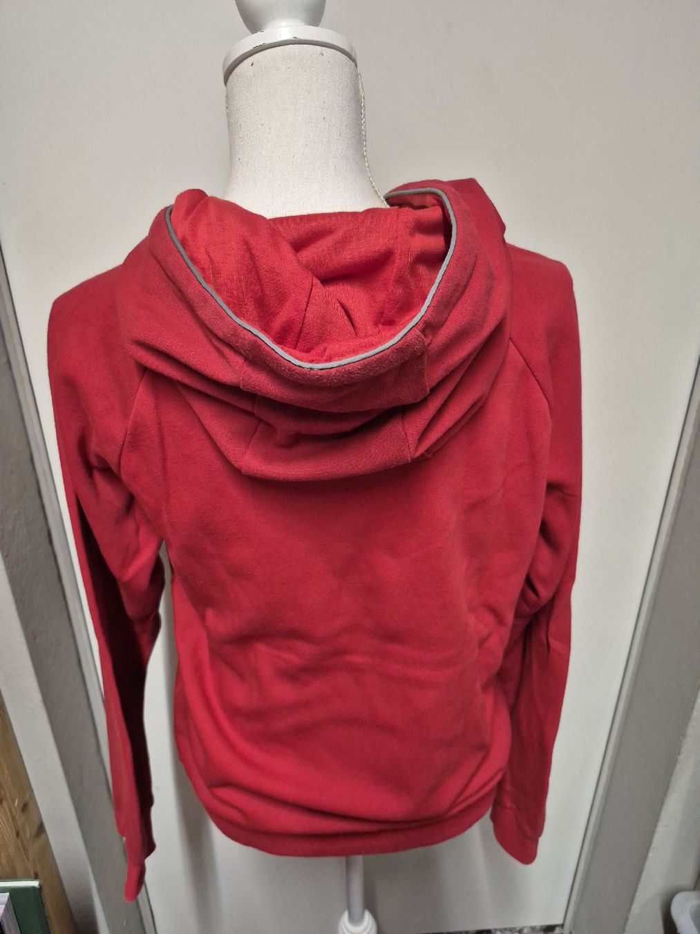 Ellesse Maglioni & Felpe: Ellesse Pullover Gr.40, rot, Hoodie, Kapuzenpulli  – Usato da Merligen venduto da muss_haben 1