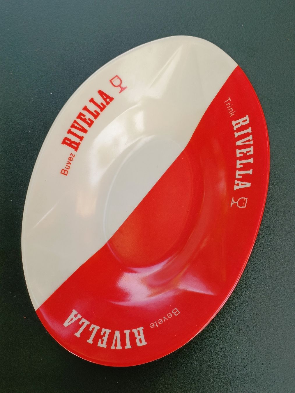 Aschenbecher: Vintage Werbe Aschenbecher / Trink RIVELLA ca. 1950 – Gebraucht aus Brugg AG von Ente015