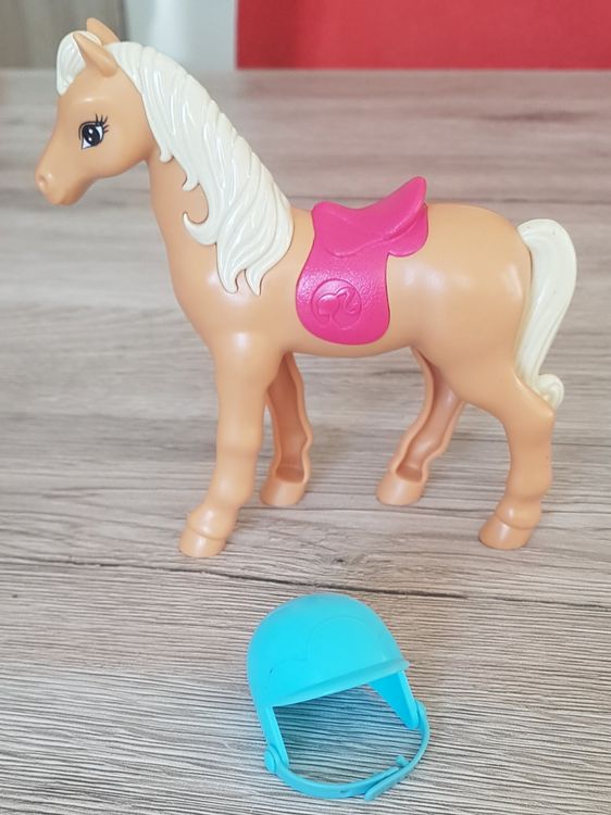jouet cheval barbie