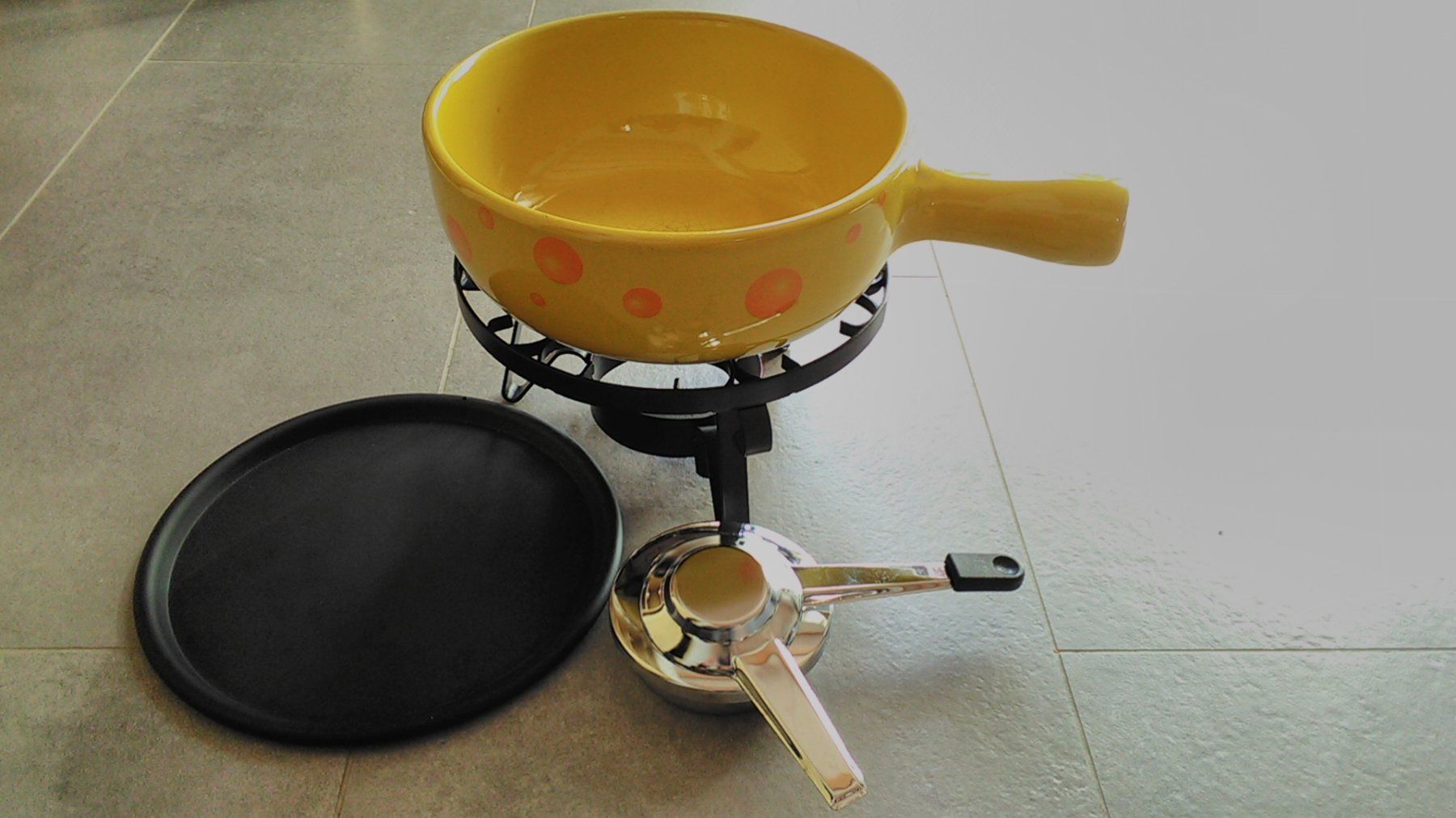 Töpfe: Caquelon fondue /  fondue pot – Gebraucht aus Vessy von ewika
