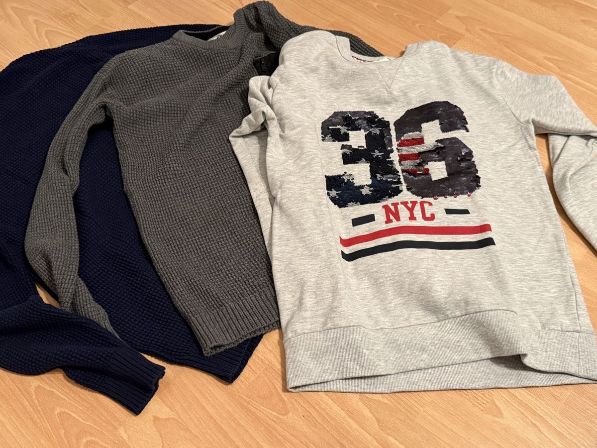 Lotti & Set di vestiti: Pullover Lot – Usato da Chur venduto da Tsambiko