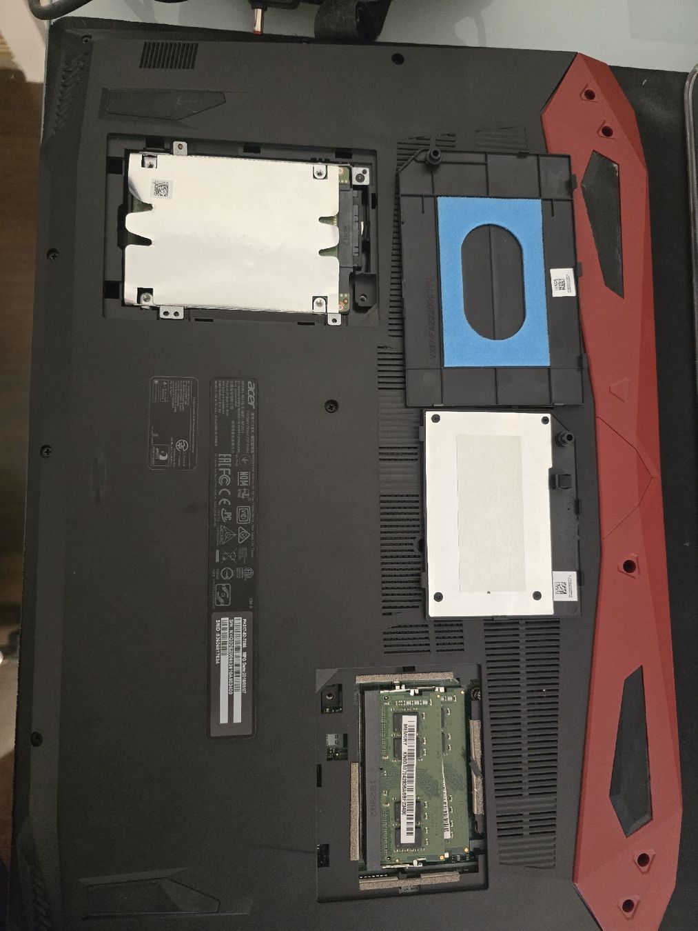 Acer Notebooks: predator Helios 300 – Defekt aus Winterthur von Bole.sd 6