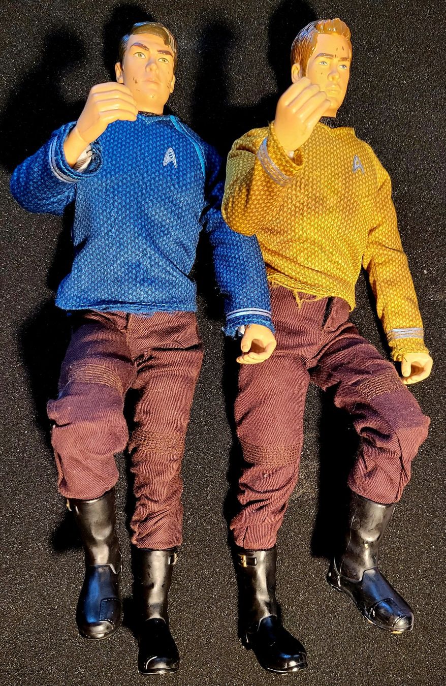 Statuette: 2 figurines articulées  Star Trek – Usato da Montet (Glâne) venduto da KOADA 2