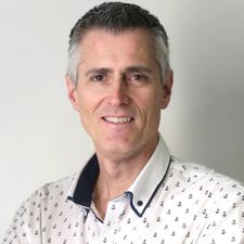 Profile image of Padriano0