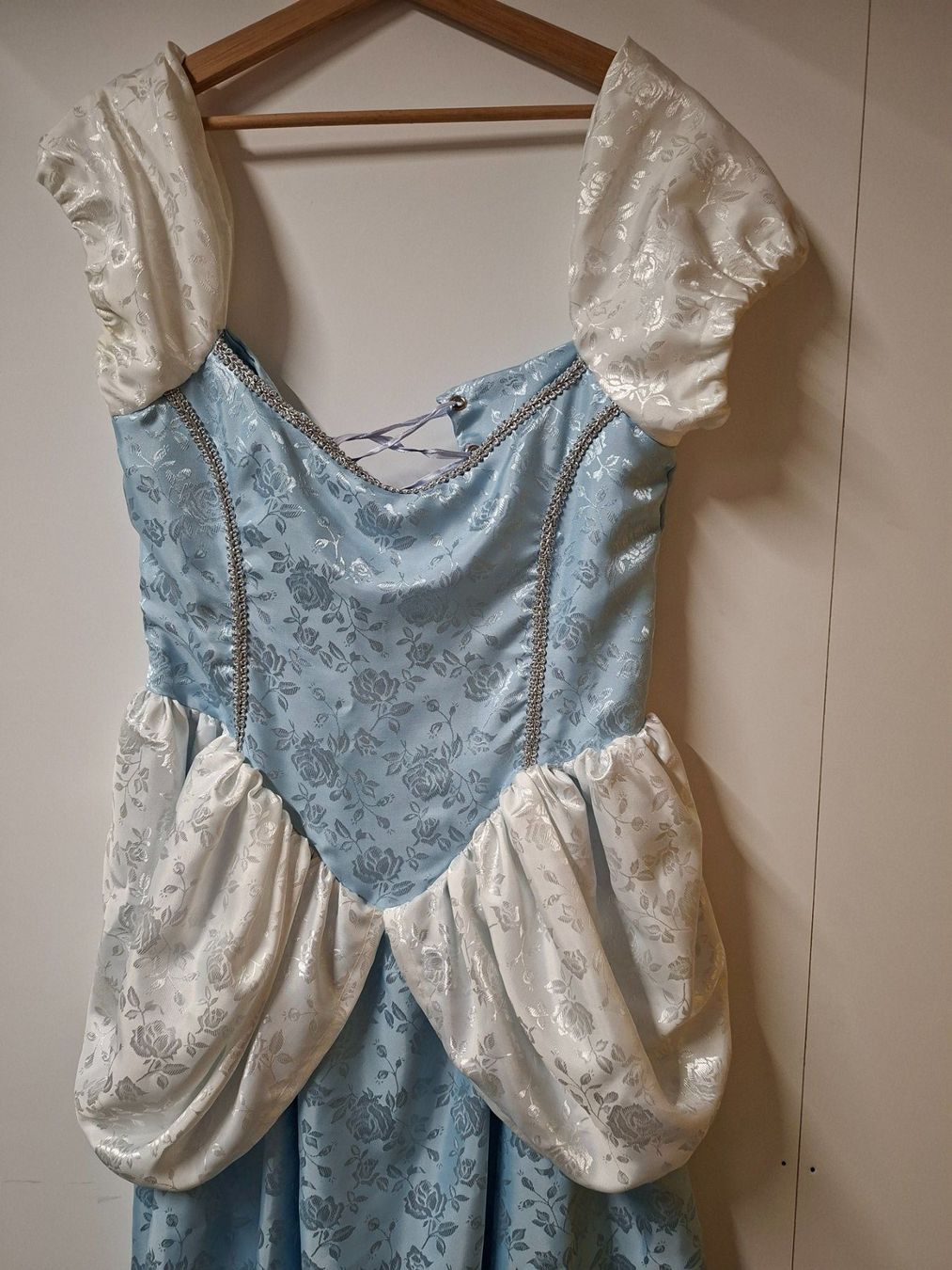 Kostüme: Fasnachtskostüm Cinderella, Grösse ca. 38-40 – Gebraucht aus Bäch SZ von nadinek85 4
