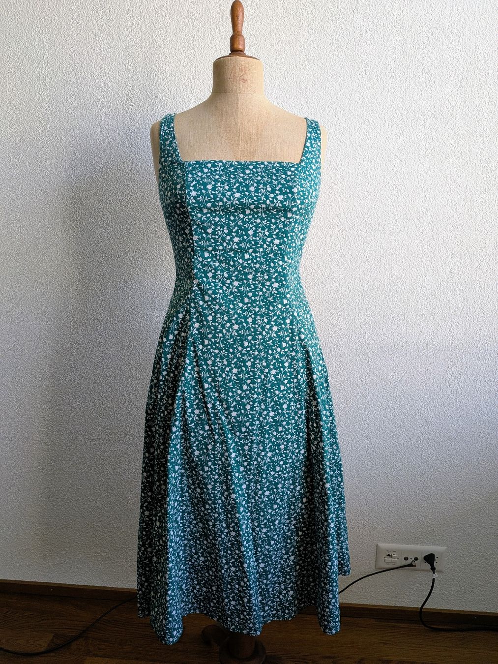 Vestiti: Cotton summer dress – Usato da Lachen SZ venduto da joa_rf9n