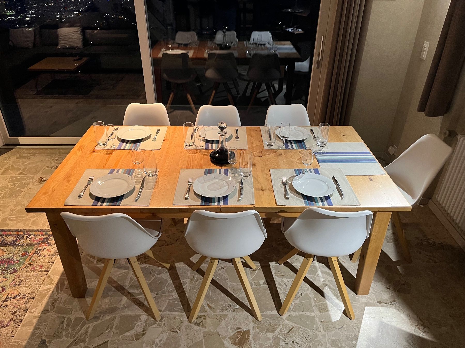 Tavoli: A vendre table à manger – Usato da Basse-Nendaz venduto da con_lb2f 1