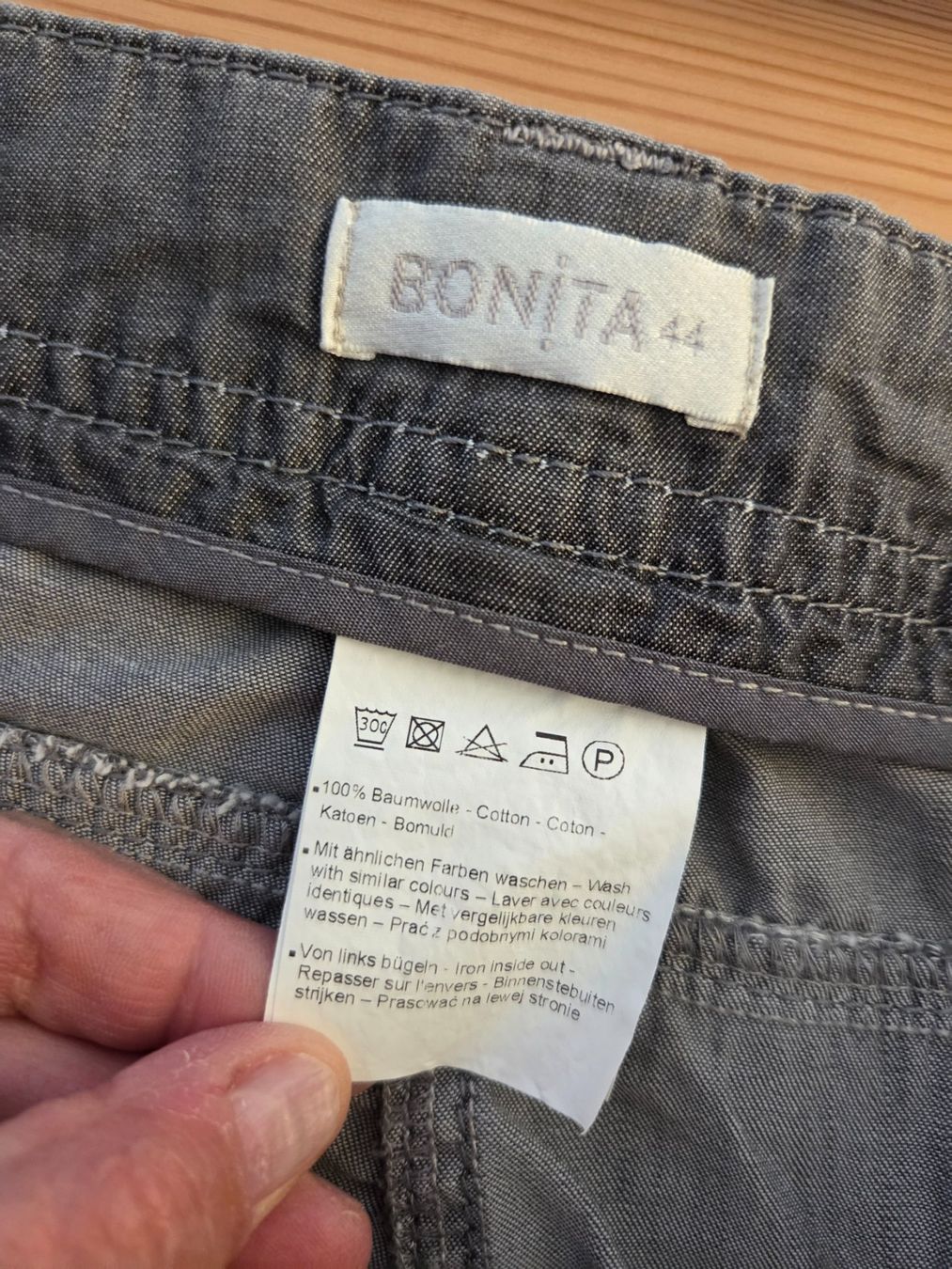 Bonita Jeans: schwarz/silber Cargo Jeans, leicht, 44, Baumwolle – Usato da Liestal venduto da ITOlio 2