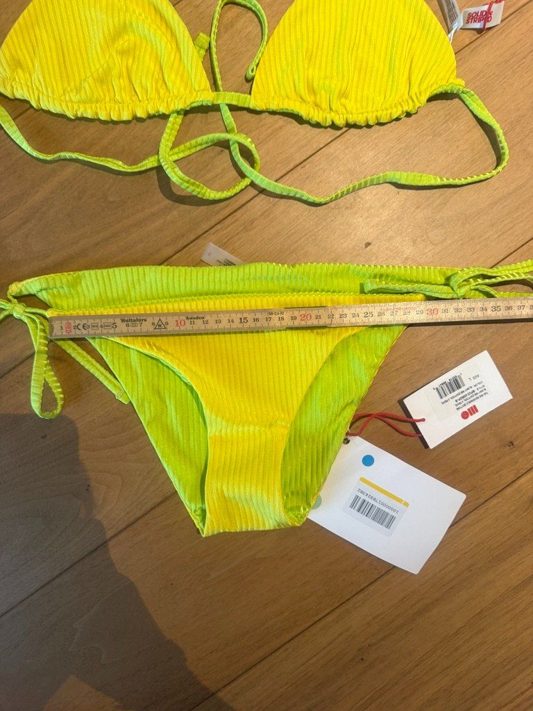 Costumi da bagno & Bikini: last chance till 28 Aug Solid and Striped reversible bikini – Nuovo e nell'imballaggio originale da St-Sulpice VD venduto da juhdu 4