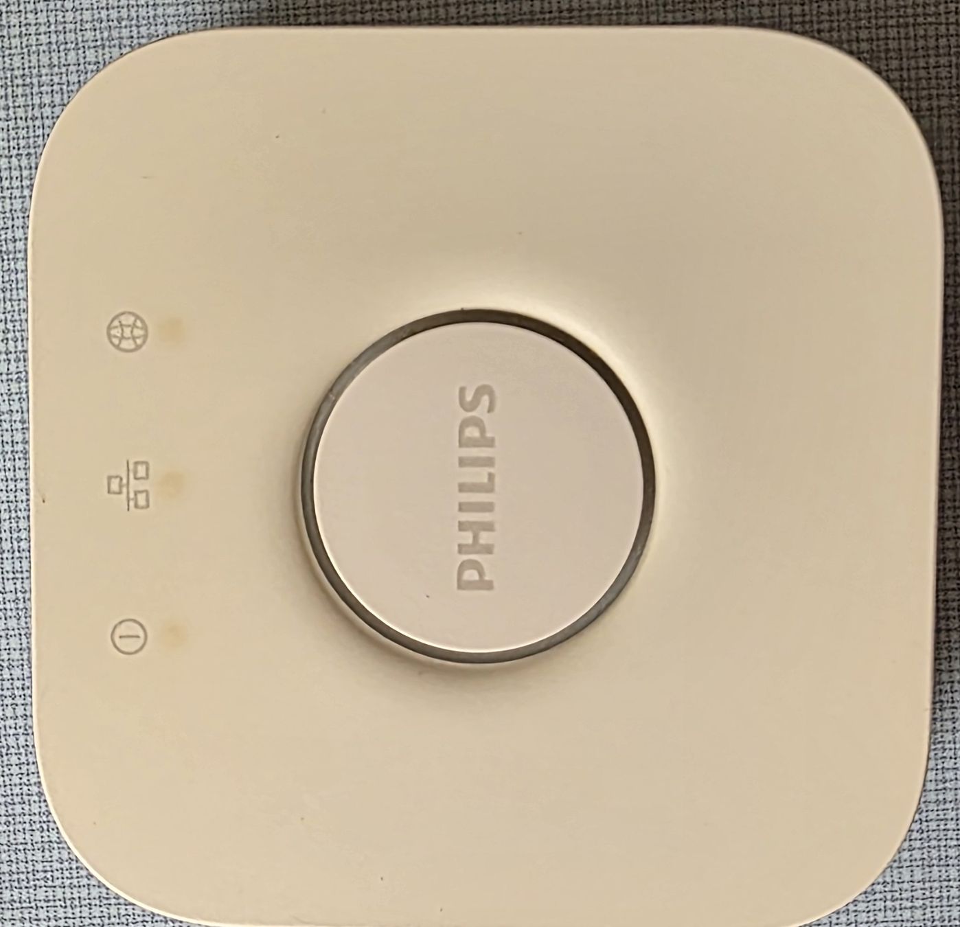 Philips Hub & Switch: Philips Hue Bridge – Usato da ST-Blaise venduto da Themartien