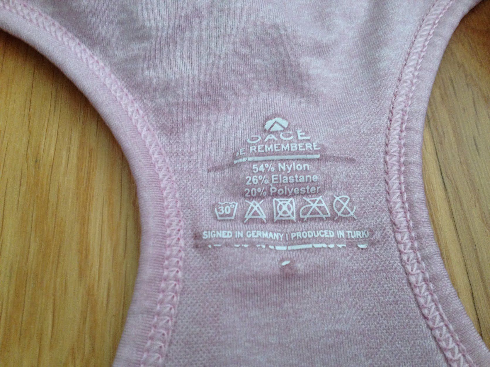 Tops: Top – Gebraucht aus Dübendorf von Fip05 1