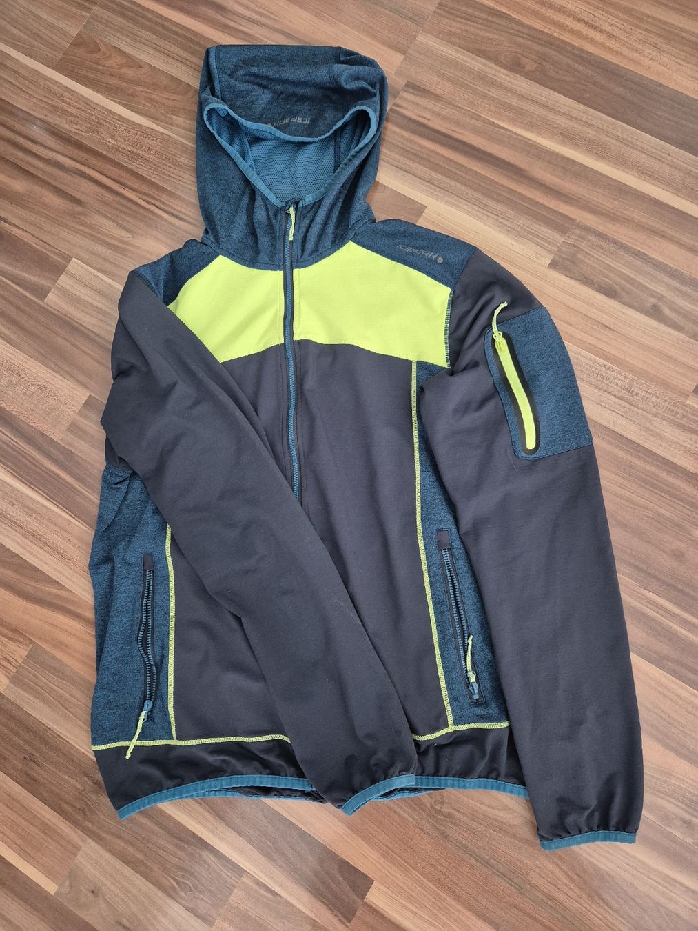 Icepeak Pullover & Sweatshirts: Midlayer Gr. S von Icepeak – Gebraucht aus Therwil von Twista11