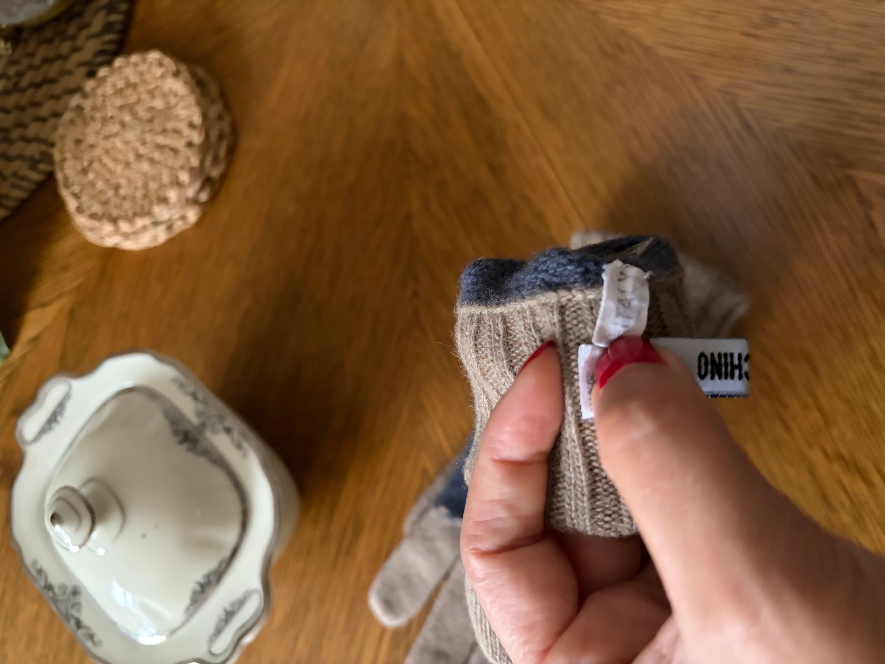 Moschino Gants & mitaines : Moschino Wool Gloves – D'occasion à Luzern par AM2nd 4