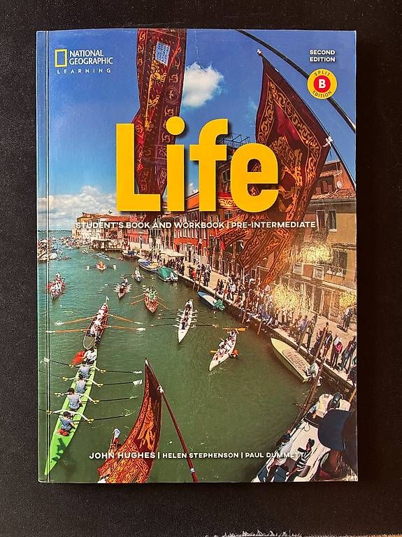 Bücher: Life Pre-Intermediate Student's Book – Gebraucht aus Frutigen von lauura04
