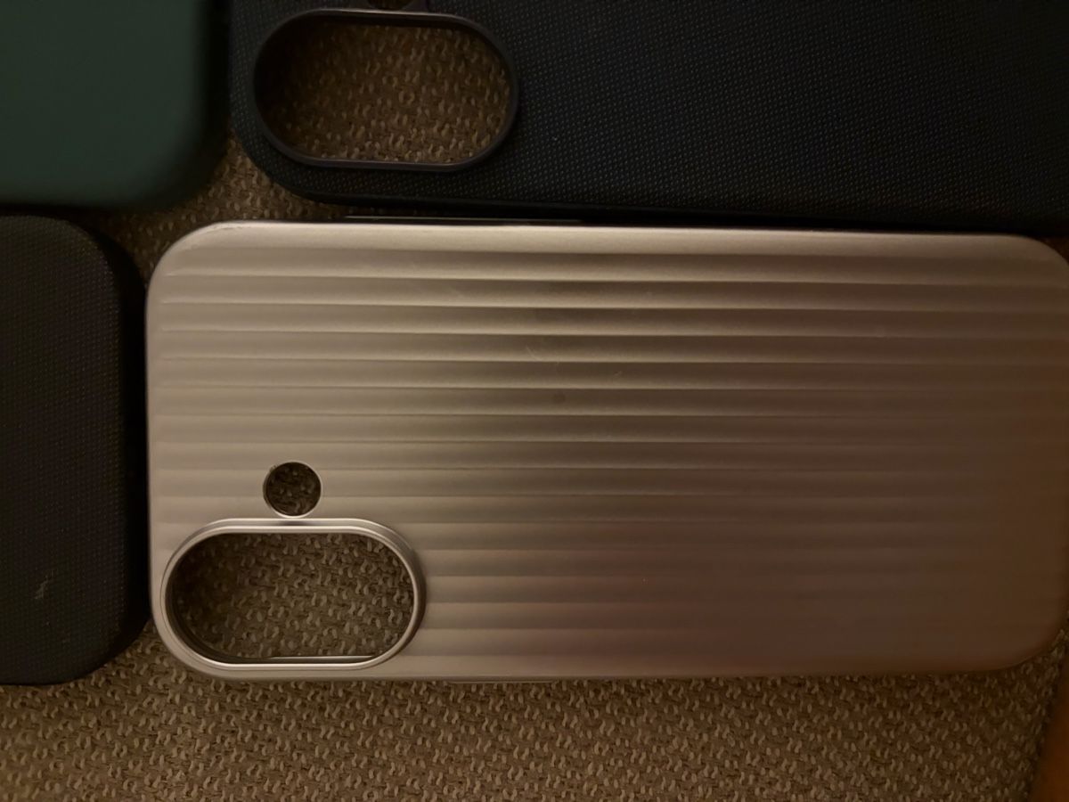 Coques & Protection écran: 4 iPhone 17 Cases – D'occasion à Zürich par von_sj9s 4