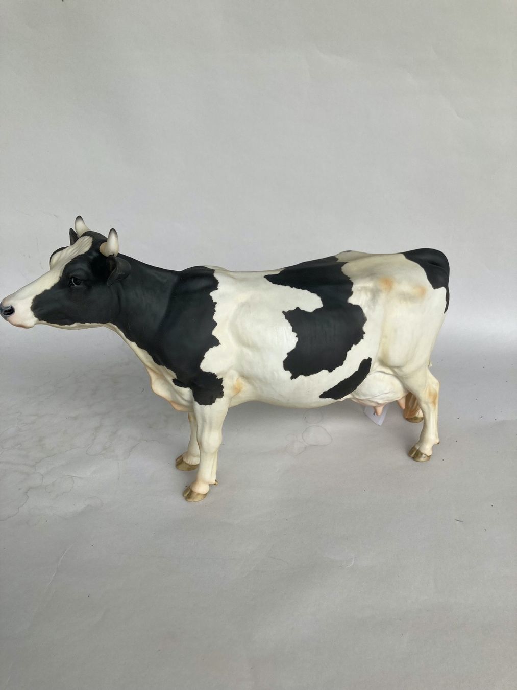 Statuette: Porzellankuh – Nuovo (secondo la descrizione) da Ermensee venduto da Alainmischler