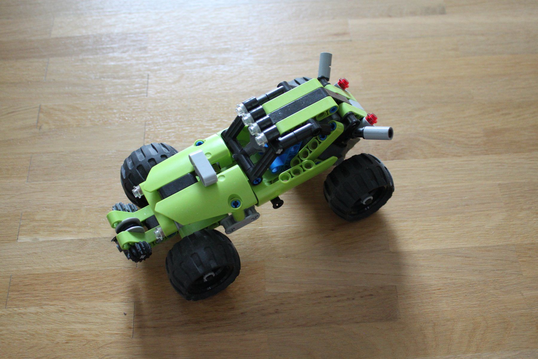 Lego Baukästen: Lego 42027 Technic Action Wüsten-Buggy – Gebraucht aus Mörschwil von leg_yrn8