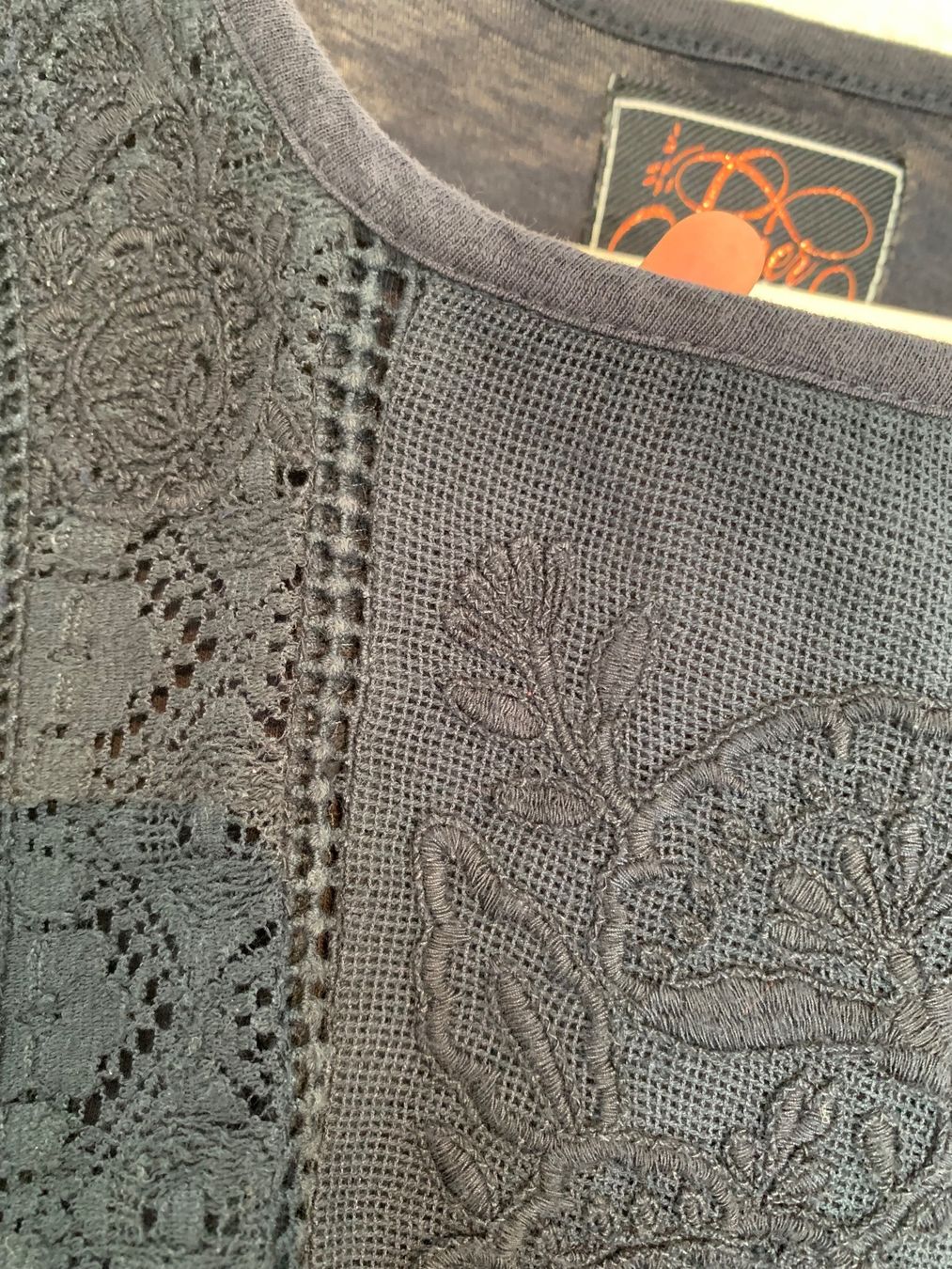 Maglioni & Felpe: Superdry Pullover Sweater Shirt dunkelblau Gr. M – Usato da Fislisbach venduto da KolibriSecondhand 3