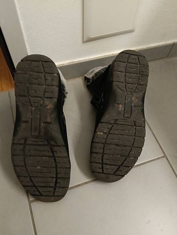 Damenschuhe: Stiefel Gr 39 – Gebraucht aus Rifferswil von sveni10 1