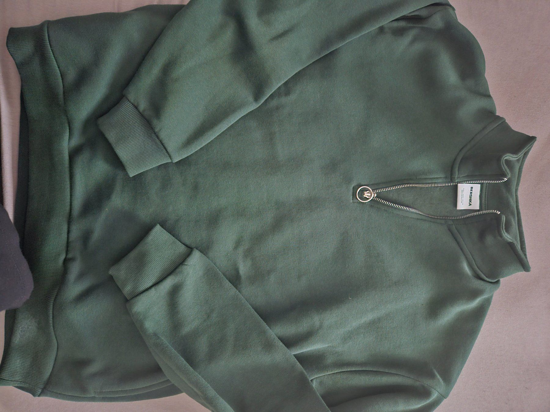 Bershka Maglioni & Felpe: Bershka Pullover, Grösse M, Grün, Neu! – Nuovo (secondo la descrizione) da Unterkulm venduto da Sani78