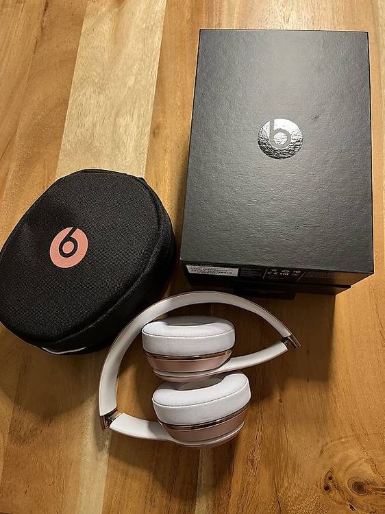 Beats Solo 3 Rosé Gold 1