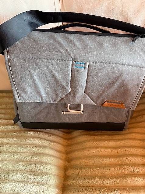 Borse: Sac photos Peack Design 13 L  V1 neuf – Usato da Cernier venduto da Cristophe22