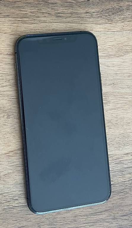 Apple Telefoni cellulari / Smartphones: iPhone 11 pro 256 GB mit Hülle – Usato da Lyss venduto da Nicole71
