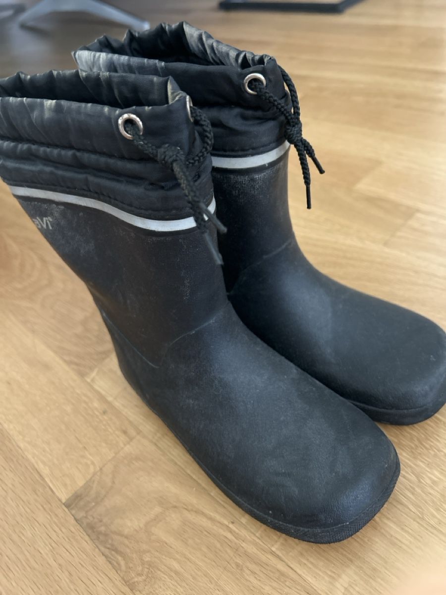 Schuhe für Jungen: Regenstiefel – Gebraucht aus Schlieren von Gizmo8952