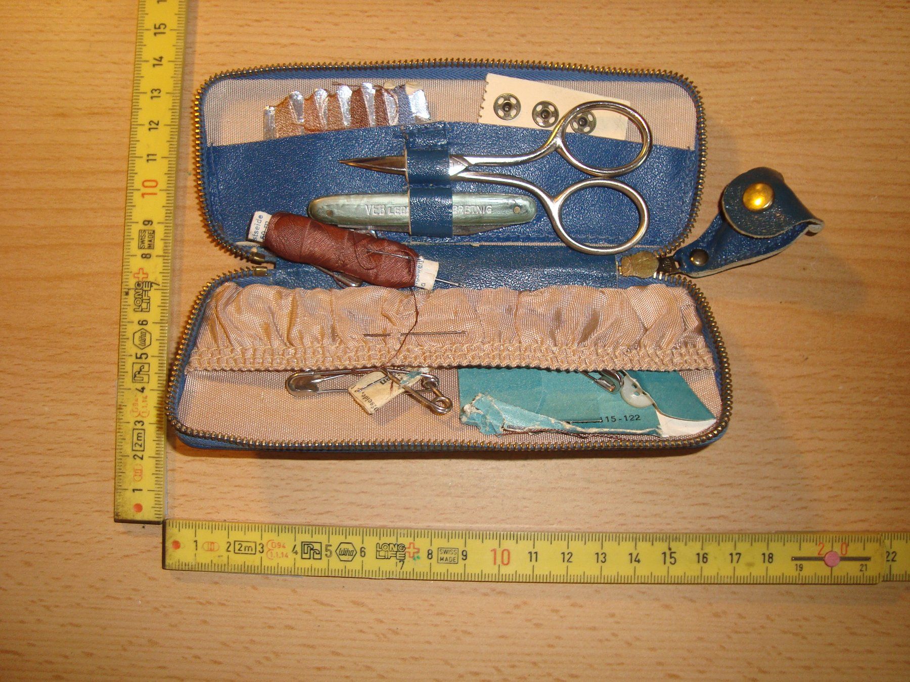 Coltelli tascabile: Antikes Nähset mit Taschenmesser – Usato da Vordemwald venduto da tinumesser 1
