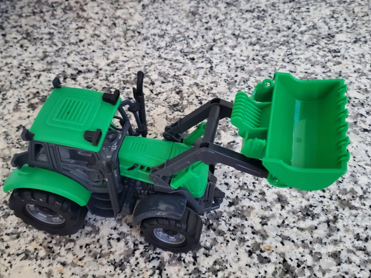 Giocattoli: Spielzeug Traktor mit Schaufel – Usato da Courtaman venduto da Silb 1
