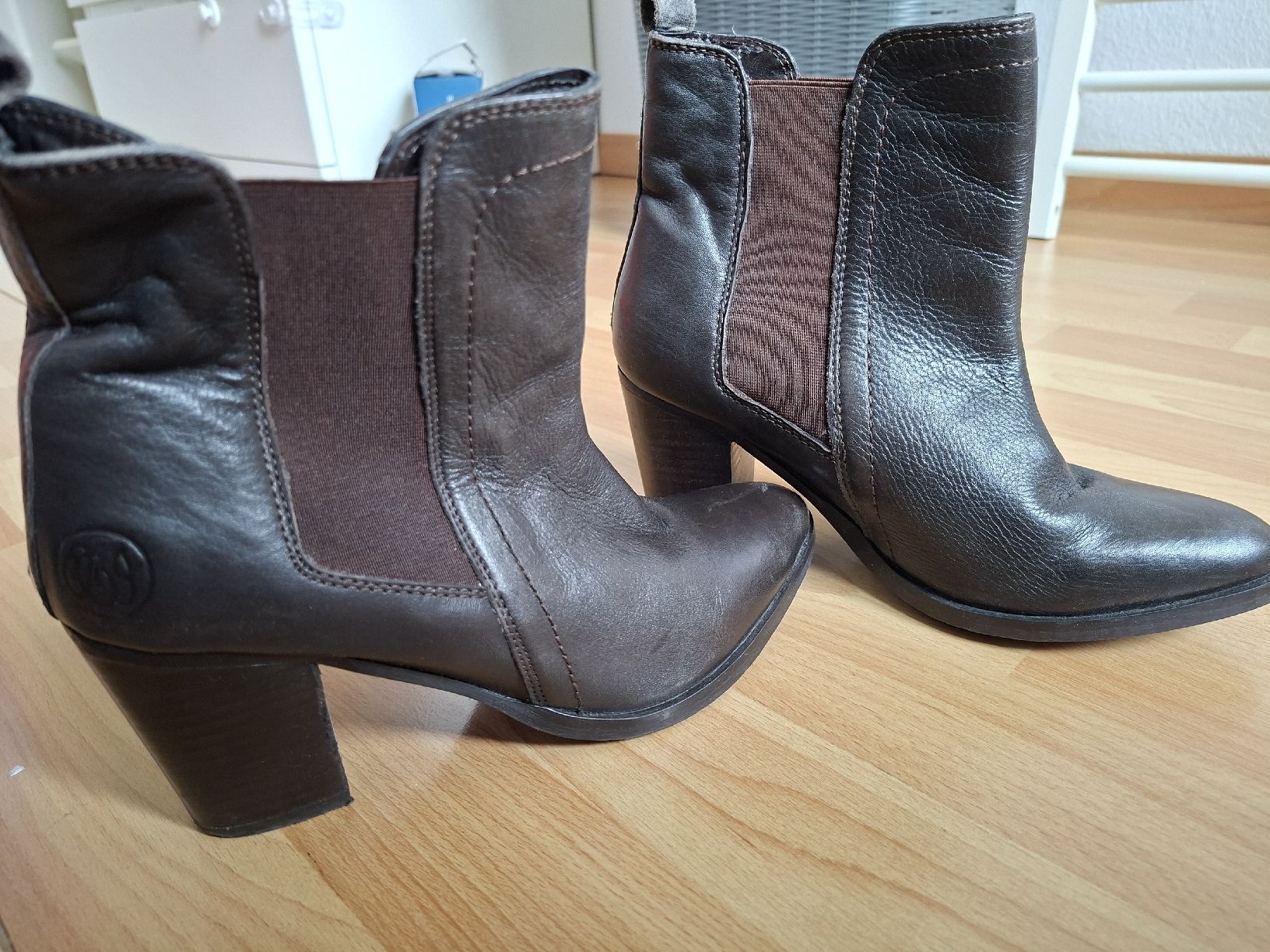 Scarpe da donna: Brown leather ankle boots, size 38 – Usato da Zürich venduto da ste_cpf9 1