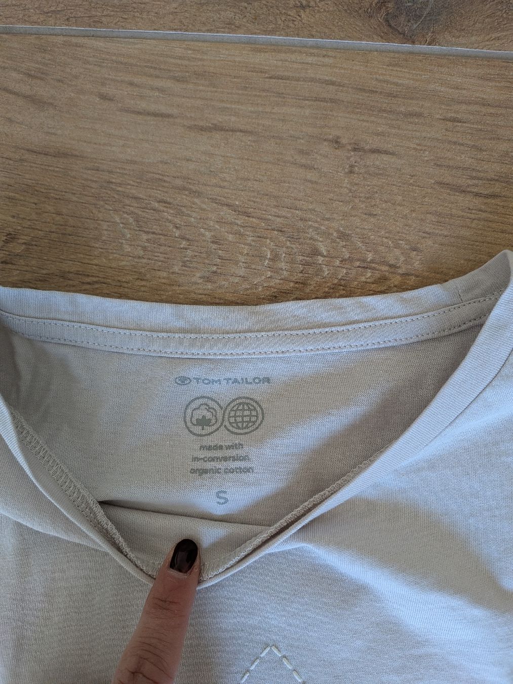 Tom Tailor T-shirt: Tom Tailor T-Shirt – Nuovo (secondo la descrizione) da Eschenbach SG venduto da SanFranciscoCalifornia 1
