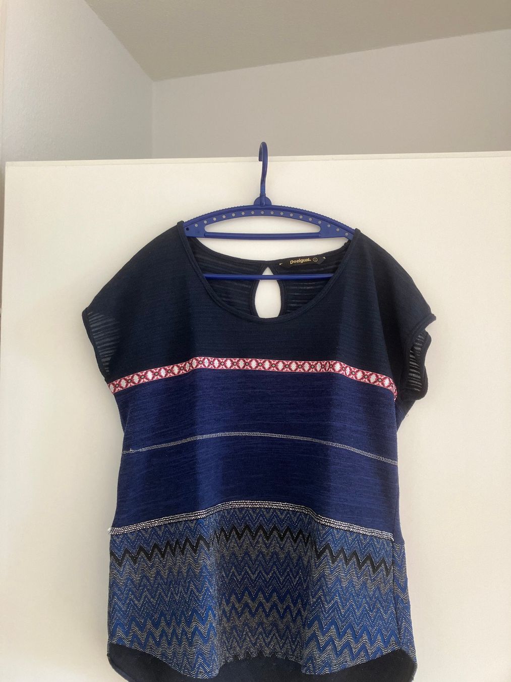 Desigual T-shirt: Damen T-shirt – Usato da Muttenz venduto da plozevet