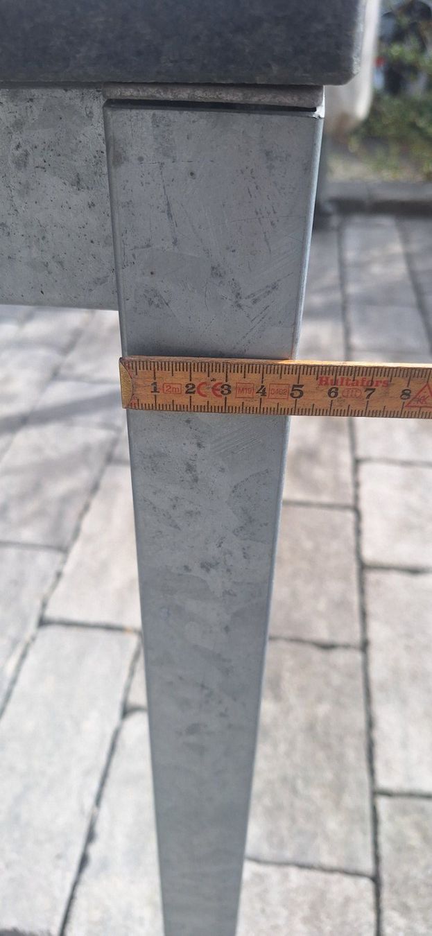 Tische: Gartentisch mit Granitplatte – Gebraucht aus Neuenkirch von  9