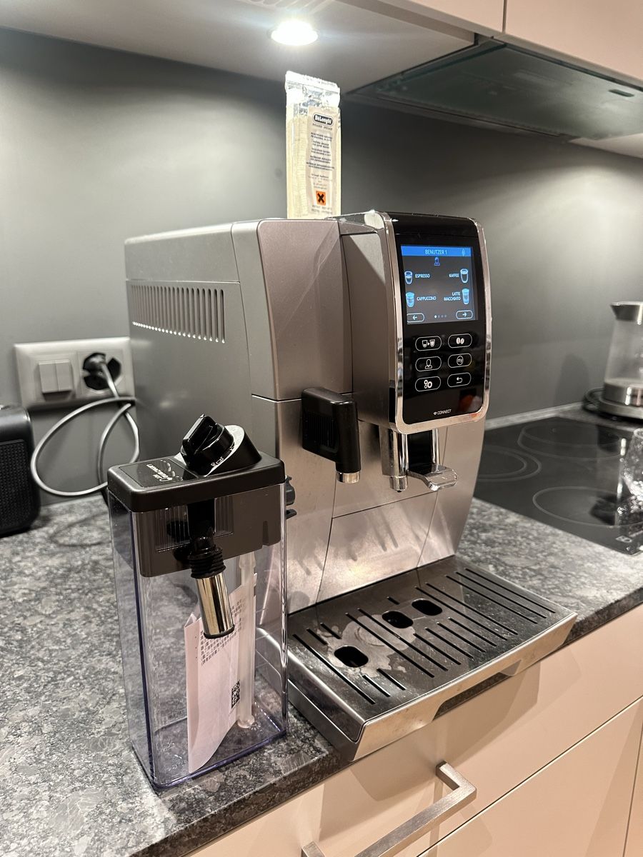 De'Longhi Macchine per caffè & Macchine per espresso: DeLonghi Dinamica Plus Neuwertig – Usato da Bern venduto da AliceHo 2