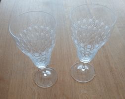 Zwei Weingläser mit Schliffdekor, 2 Stück, Rarität 
