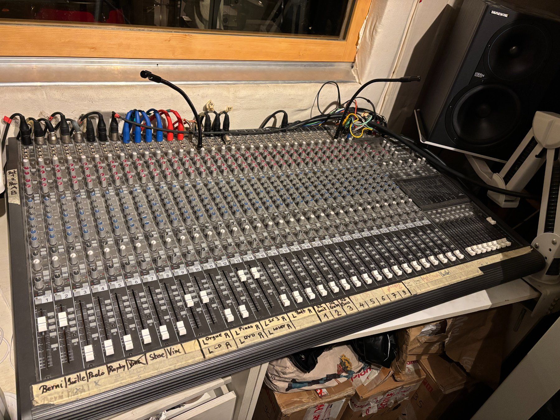 Mackie Platines de mixage: Table de mixage Mackie 32-4-2 – D'occasion à Montpreveyres par top_gun5025