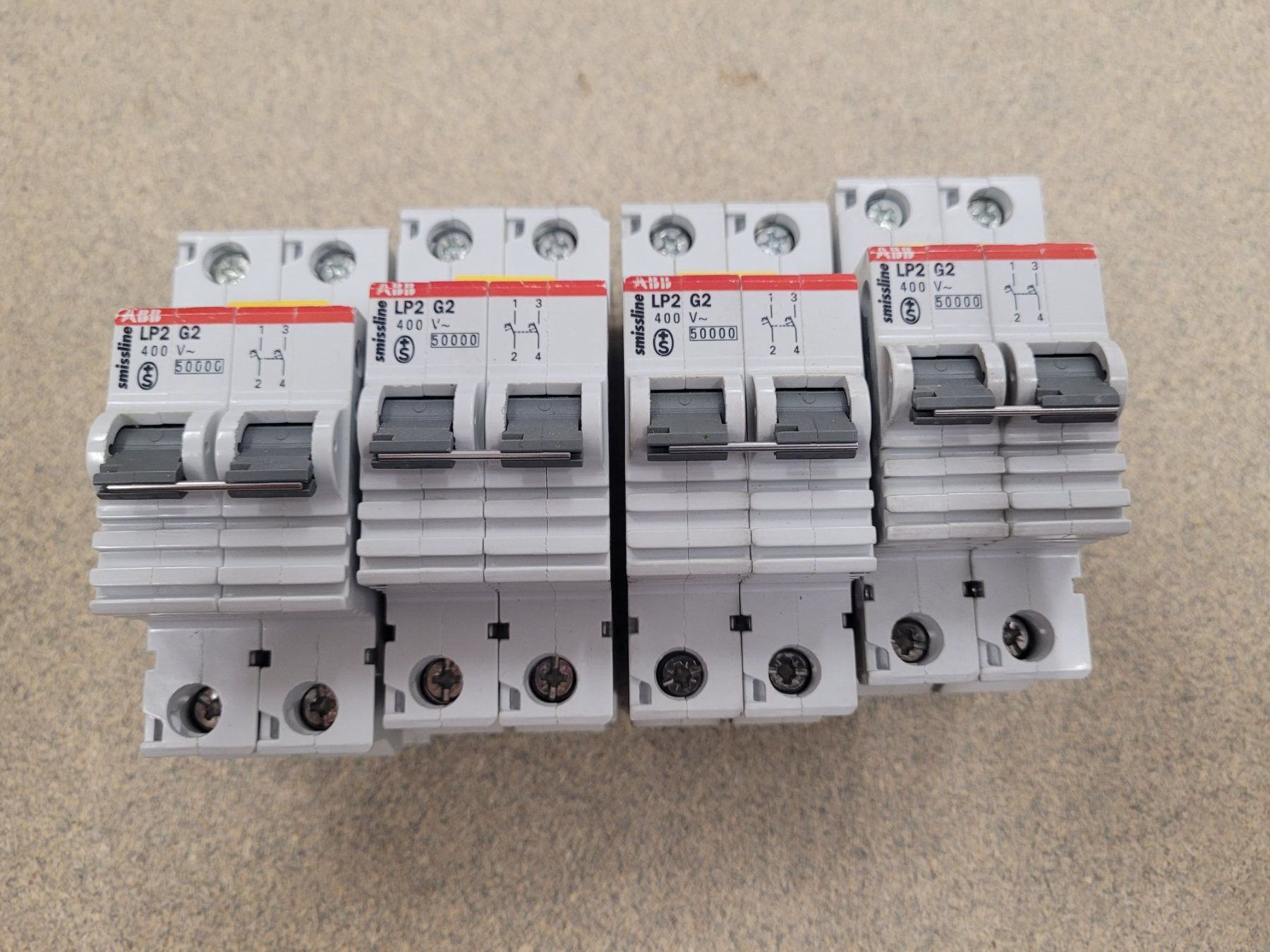 ABB Interruttori: ABB Leitungsschutzschalter LP2 G2, 400V - 4 Stück – Usato da Vitznau venduto da Vitznau84
