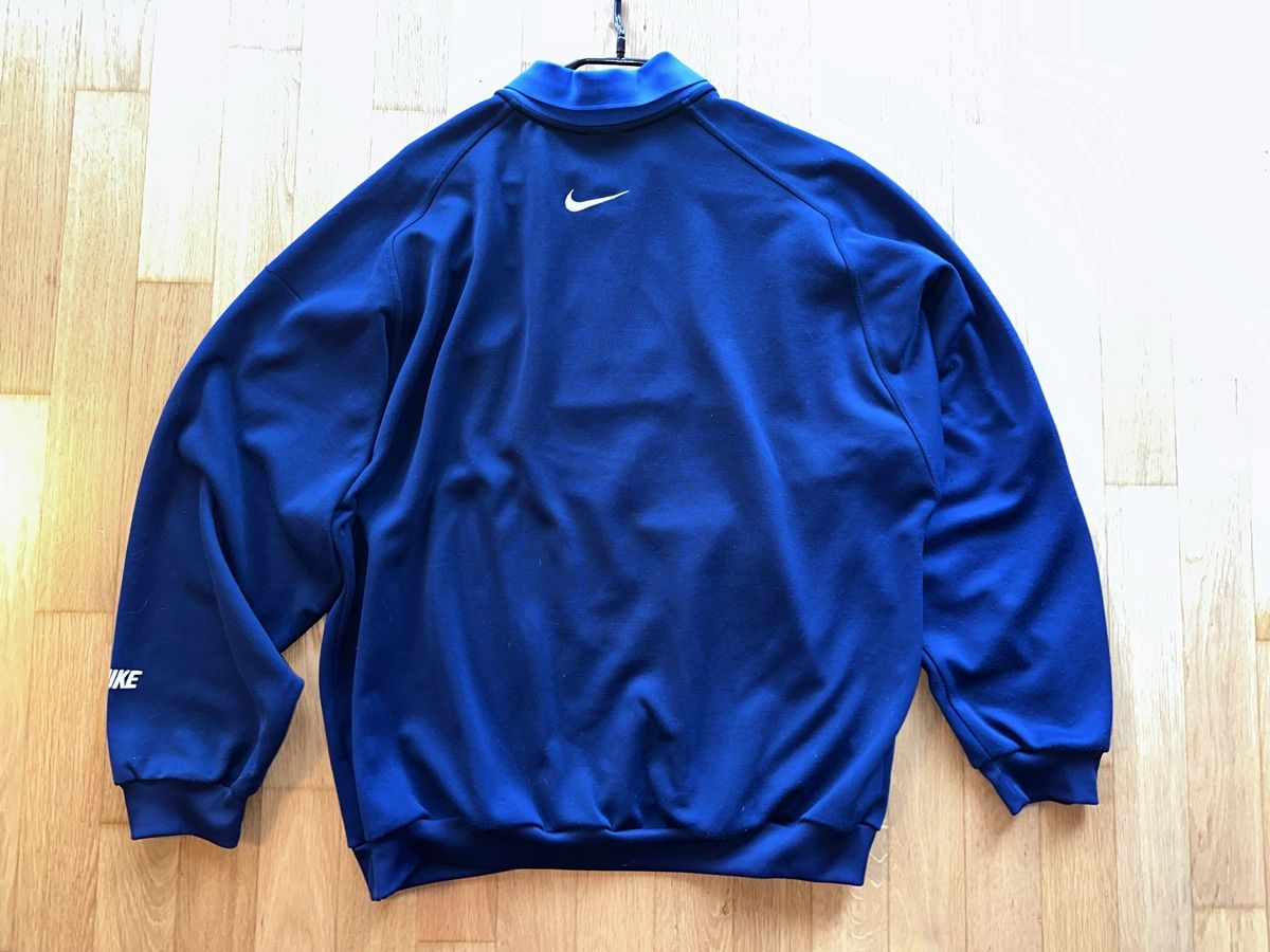 Nike Pulls & Sweat-shirts: FC Basel Vintage Pullover Grösse L – D'occasion à Grellingen par Faebu7 1