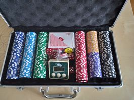 Poker Koffer mit Chips, Karten, Timer, gebraucht