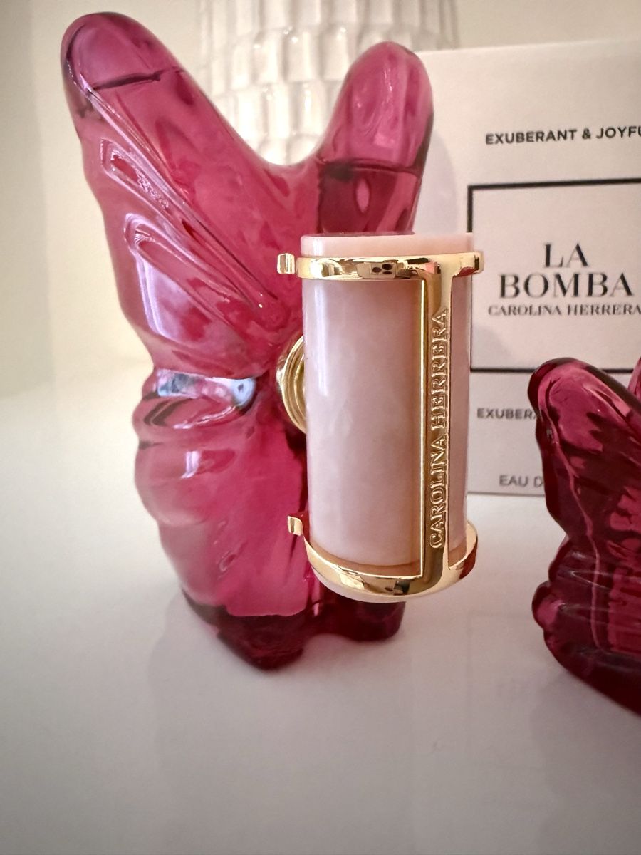 Carolina Herrera Profumi & Eau de Toilette: Carolina Herrera La Bomba Eau de Parfum 80 ml – Nuovo e nell'imballaggio originale da Romanel-sur-Lausanne venduto da Koala1908 5