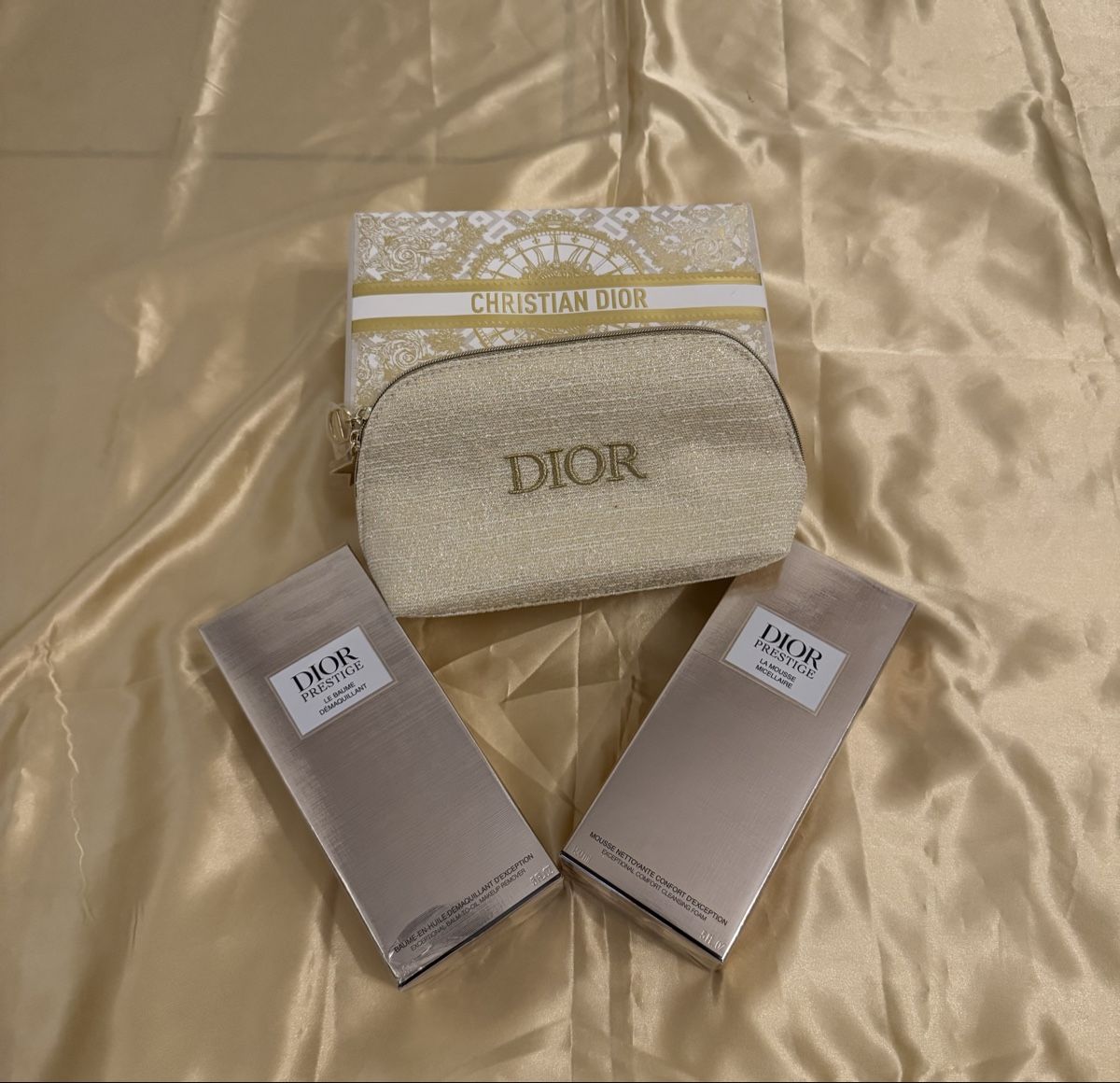 Dior Cura del viso: AB 1, Dior Prestige Set mit Necessaire – Nuovo e nell'imballaggio originale da Bern venduto da Blueangel6 5