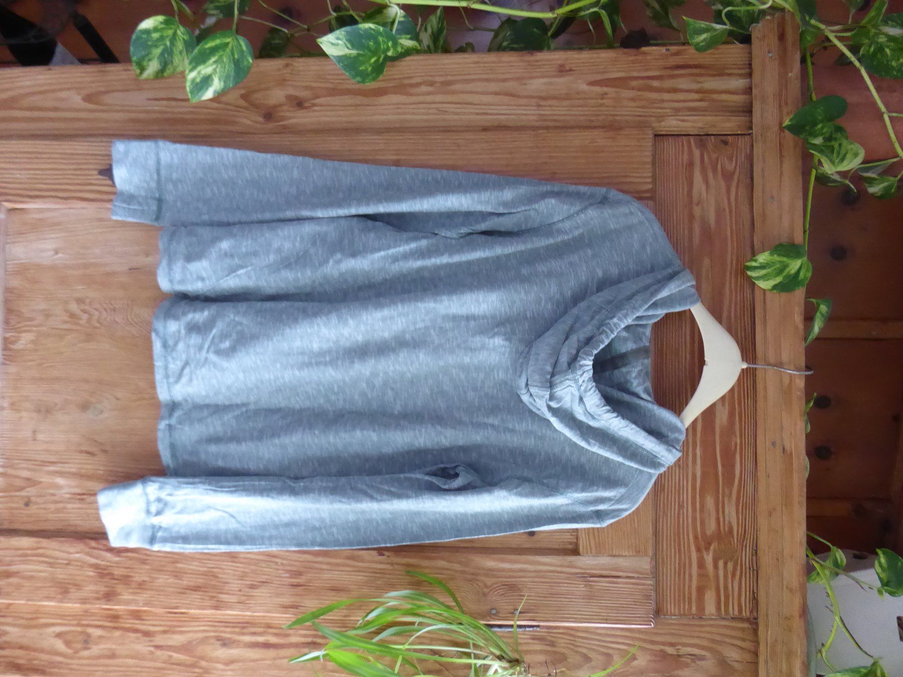 H&M Pulls & Sweat-shirts: Kaputzen Pullover Gr M H&M Grünlich – D'occasion à Sargans par Benziner 4