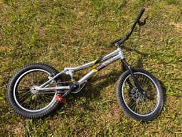 Bike - Monty Trial