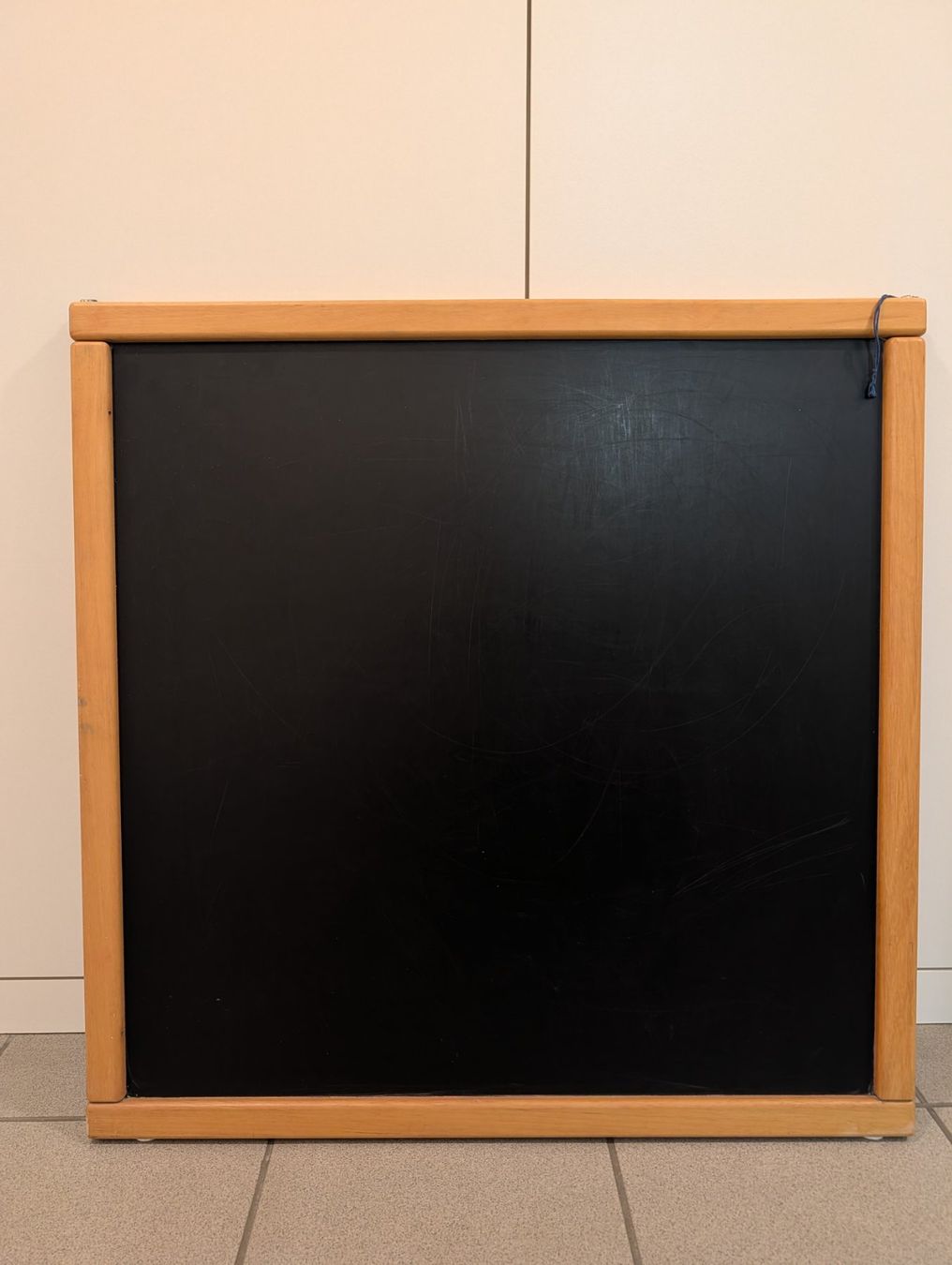 Wandtafeln: Tafel – Gebraucht aus Kreuzlingen von Daryoush