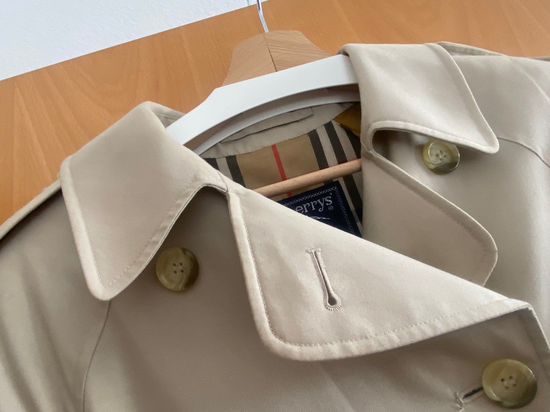 Burberry Mäntel: Manteau - Trench Burberrys – Gebraucht aus Le Vaud von cva_g6bb 2